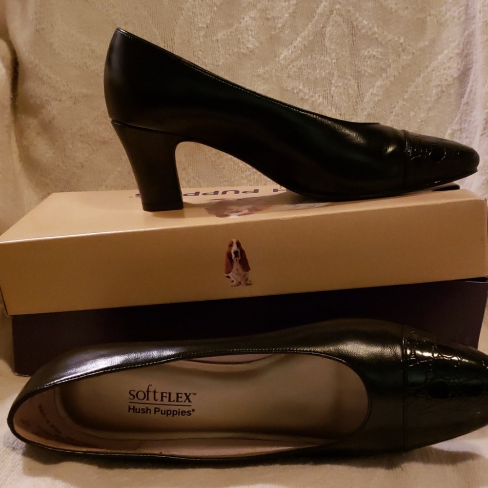 Shoes - Picture 2 of 4